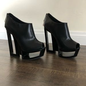 Fun platform peep toe heels
